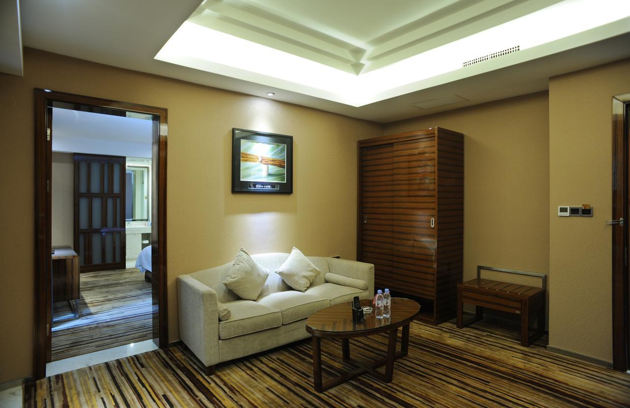 Jiangxi Seven Star Shang Wu Hotel 南昌 外观 照片